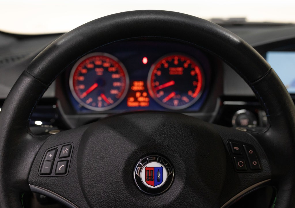 Alpina B3S Bi Turbo Bleu Interieur 42