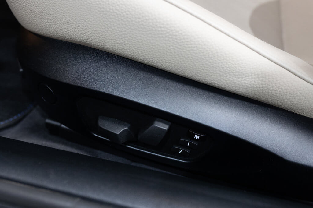 Alpina B3S Bi Turbo Bleu Interieur 7