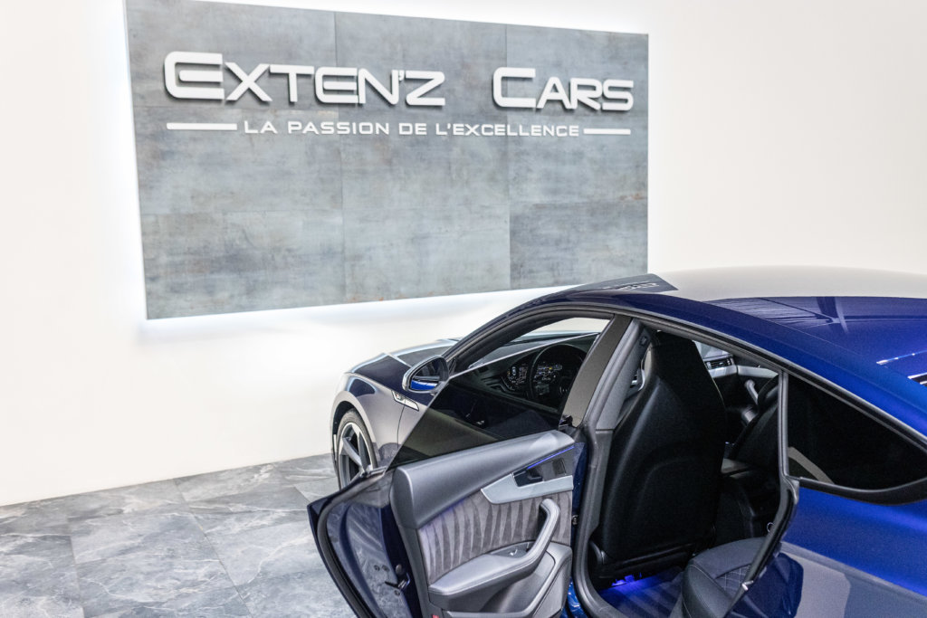 Audi S5 Berline Bleu Interieur 28