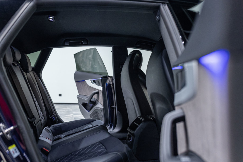 Audi S5 Berline Bleu Interieur 40