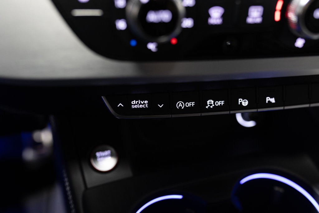 Audi S5 Berline Bleu Interieur 48