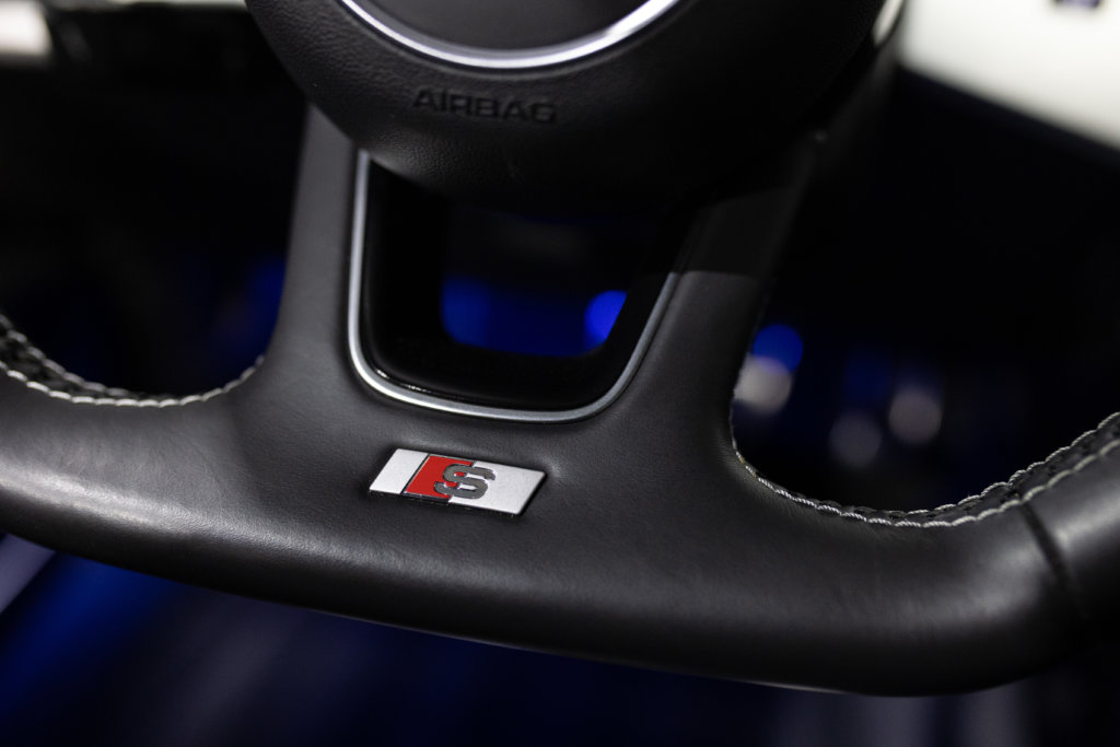 Audi S5 Berline Bleu Interieur 61
