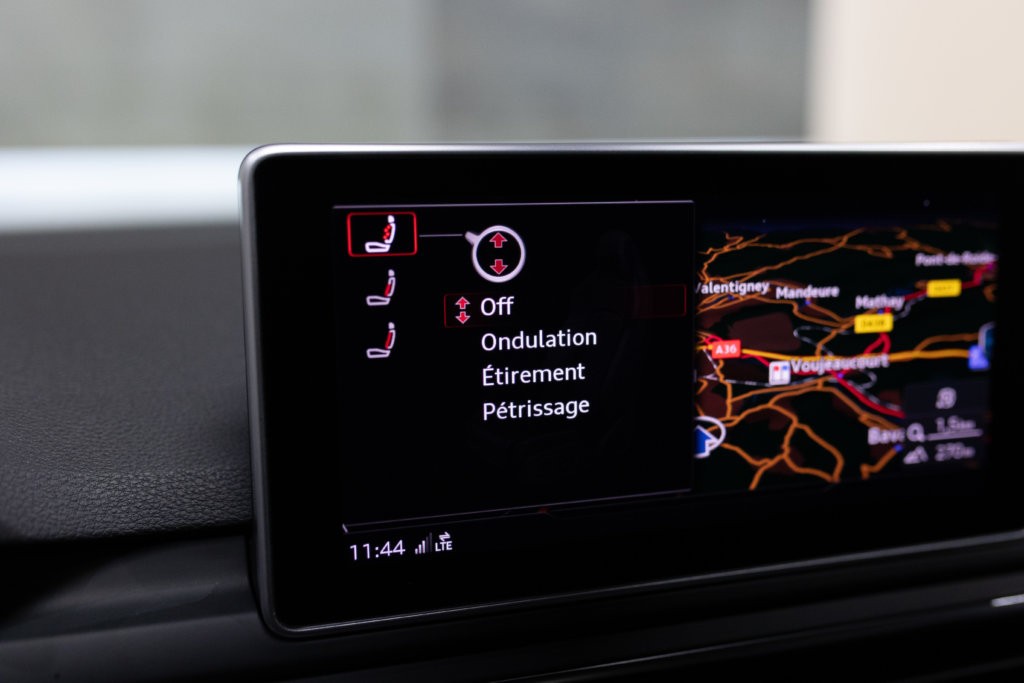 Audi S5 Berline Bleu Interieur 62