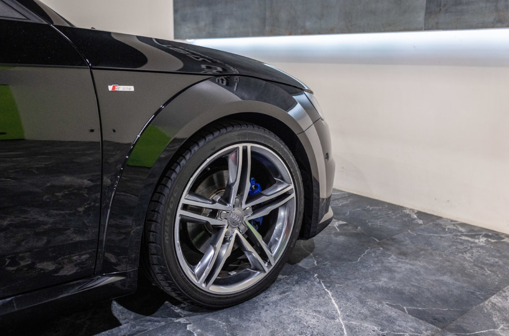 Audi TT Noir 20K Interieur 14