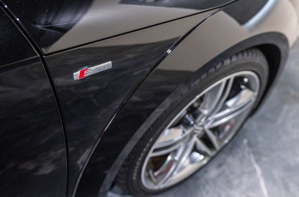Audi TT Noir 20K Interieur 15