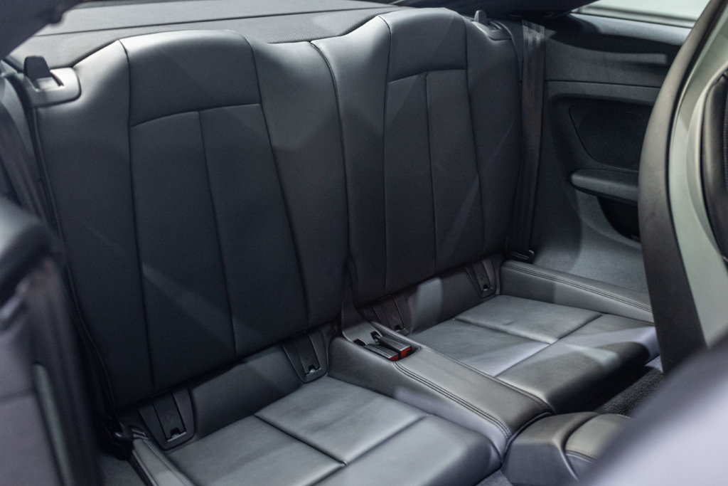 Audi TT Noir 20K Interieur 24