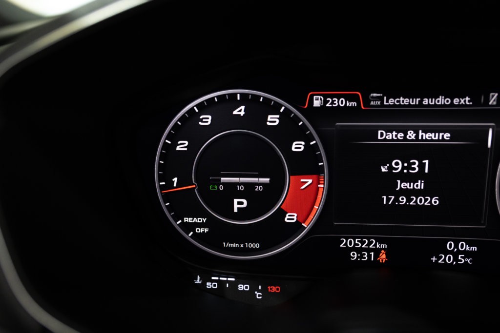 Audi TT Noir 20K Interieur 29