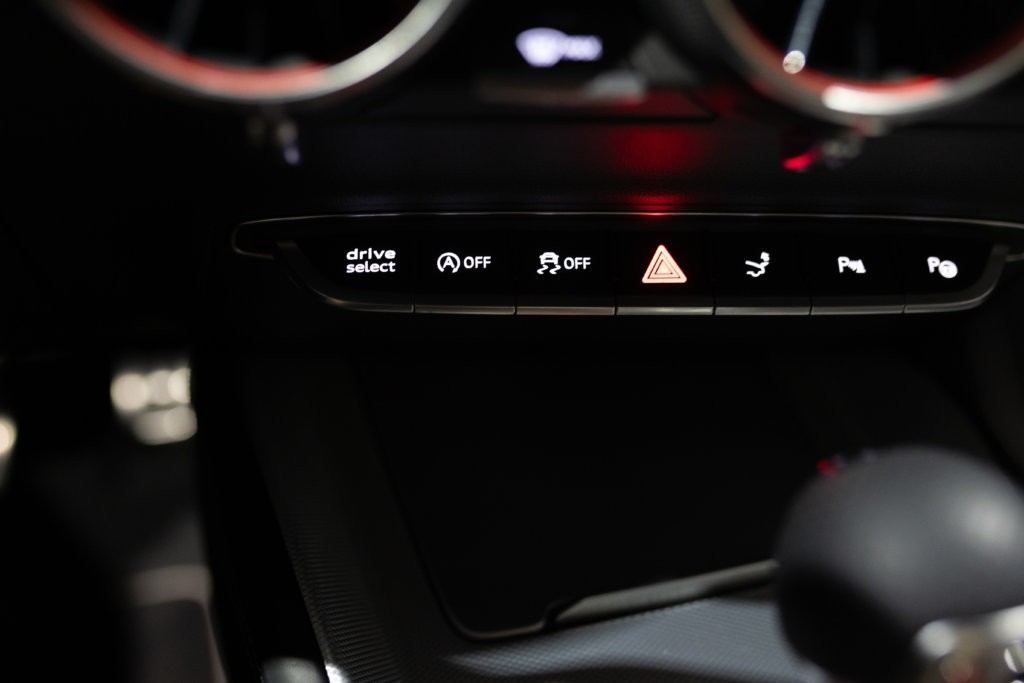 Audi TT Noir 20K Interieur 33