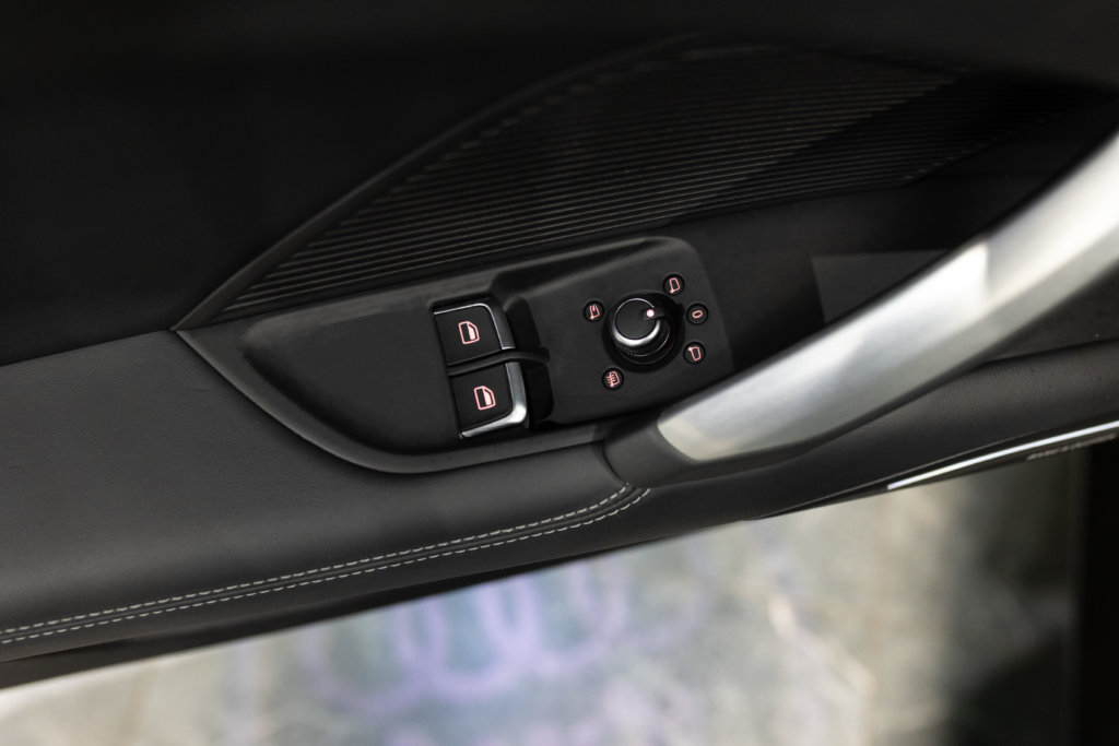 Audi TT Noir 20K Interieur 4