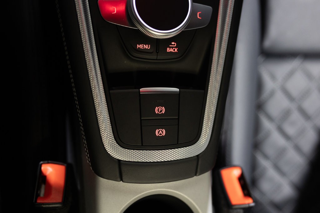 Audi TT Noir 20K Interieur 41