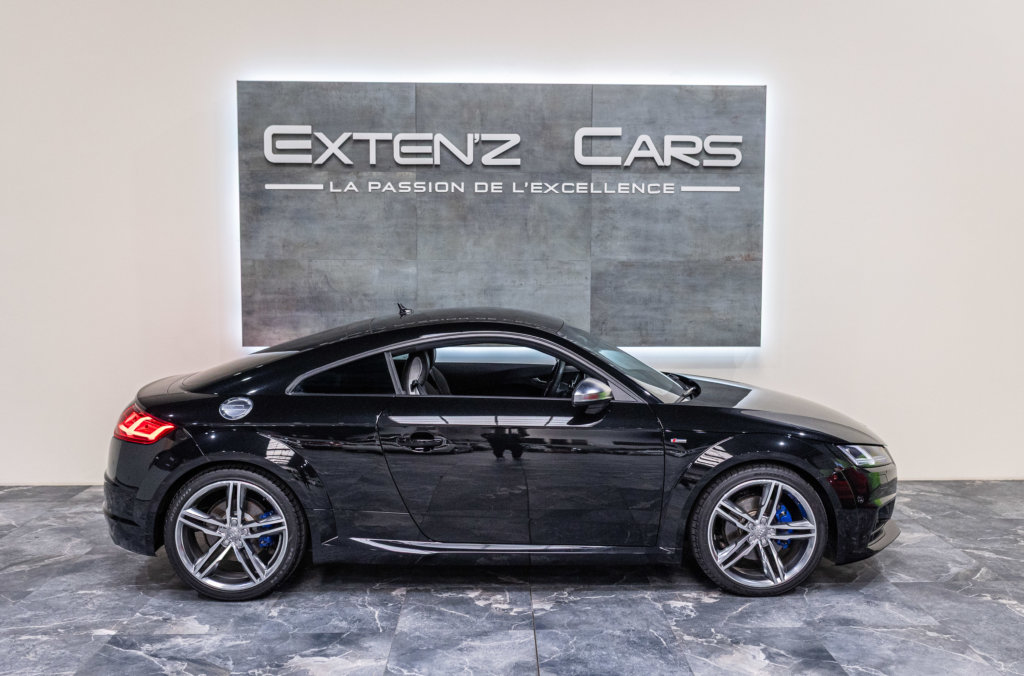 Audi TT Noir 20K lateral
