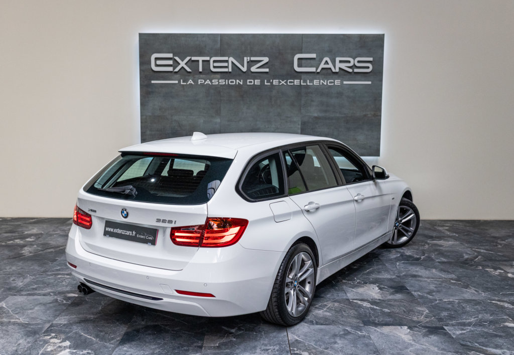 BMW 328i Touring 3-4 ar d