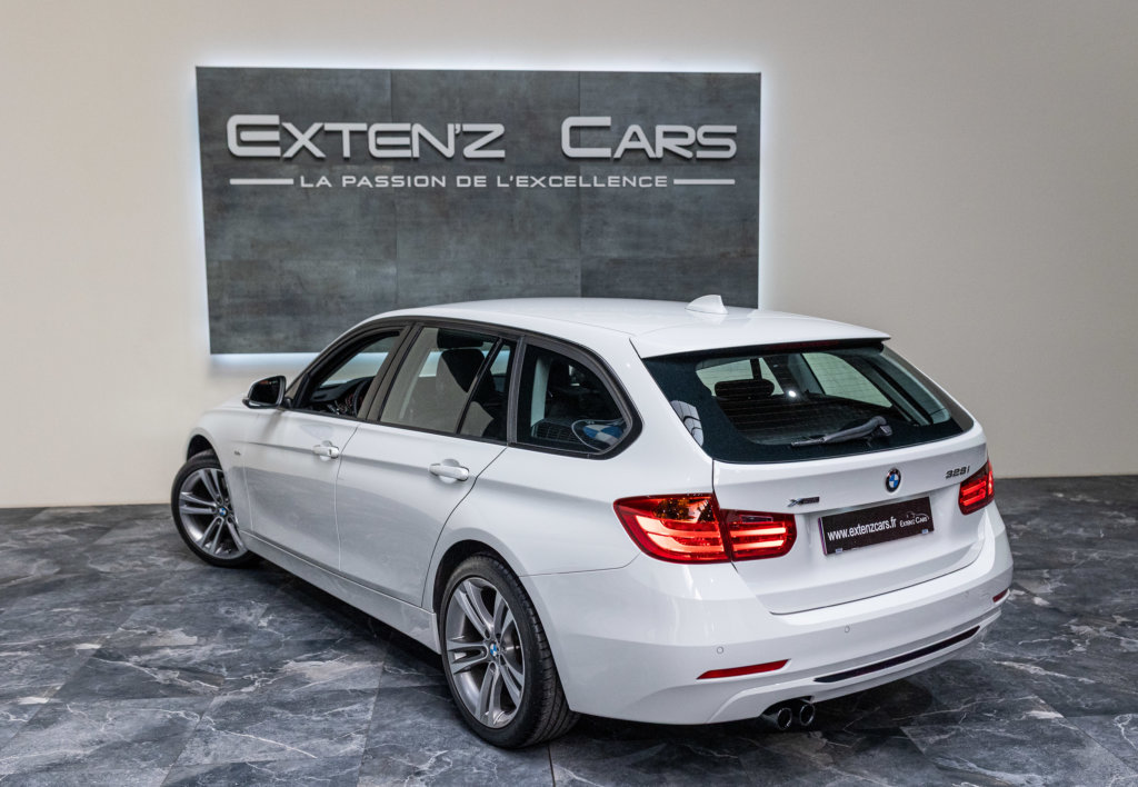 BMW 328i Touring 3-4 ar g