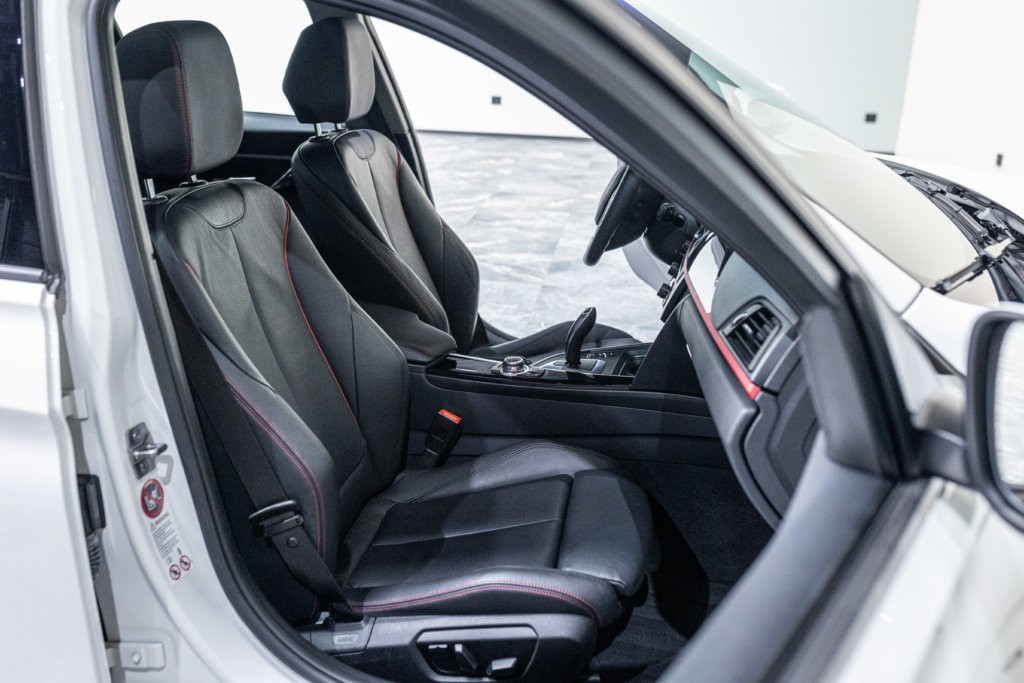 BMW 328i Touring Interieur 18