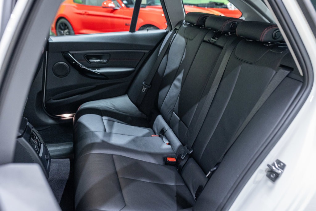 BMW 328i Touring Interieur 21