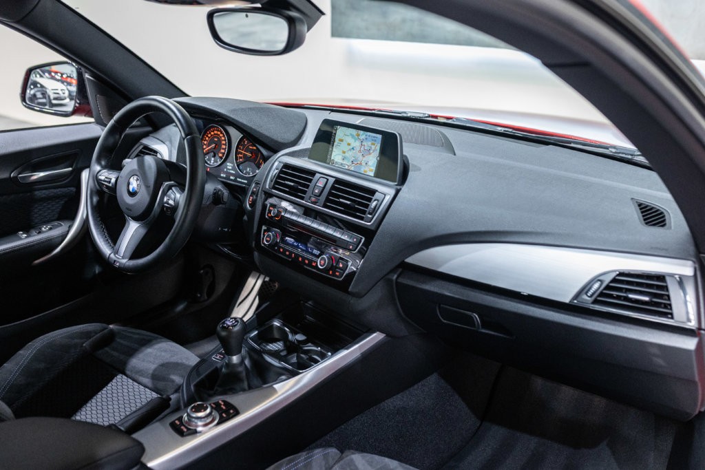 BMW M235i Interieur 11