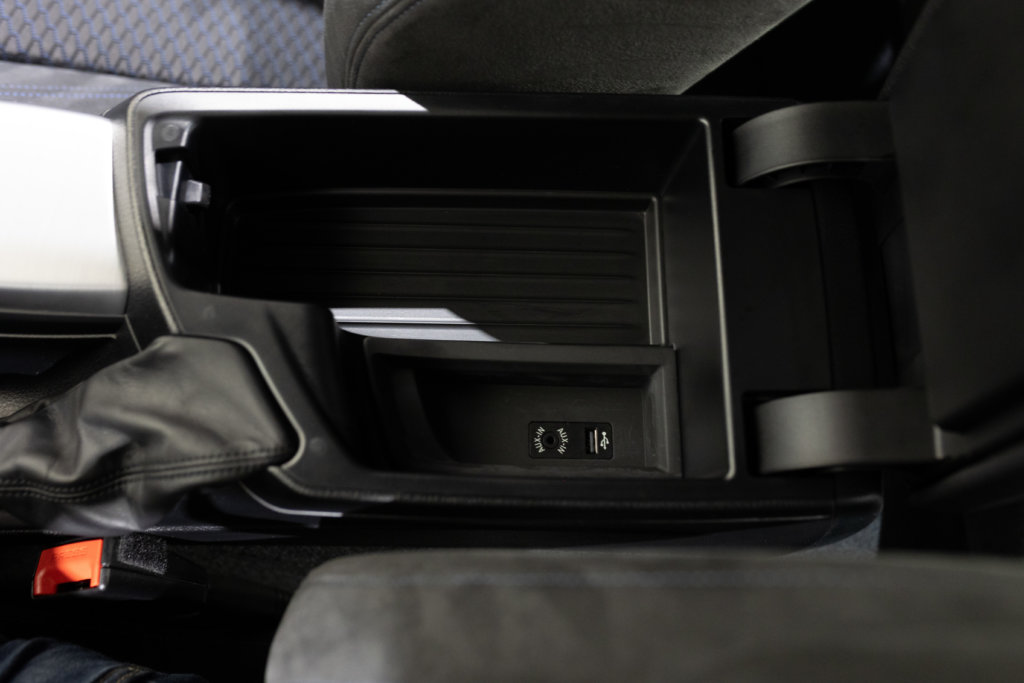 BMW M235i Interieur 36