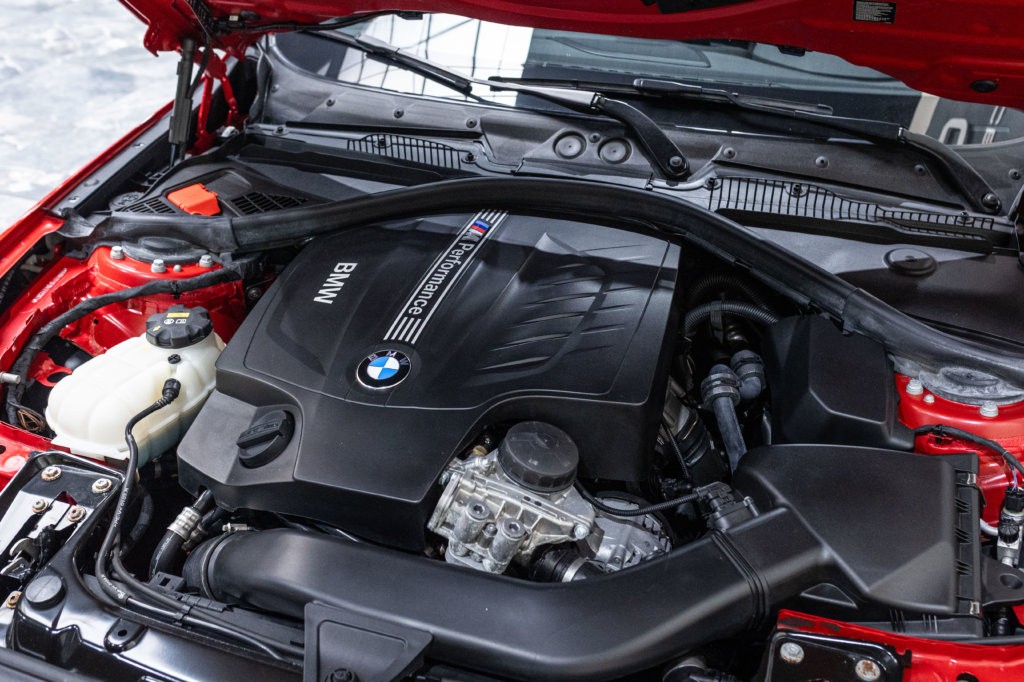 BMW M235i Moteur 3