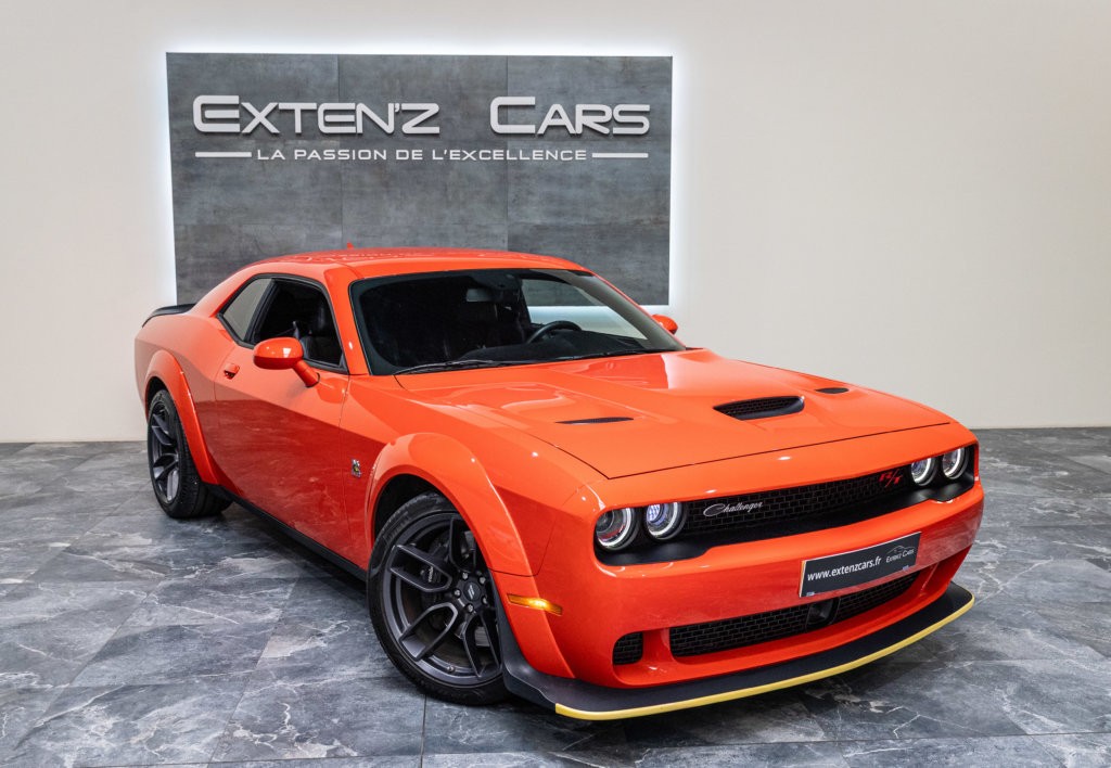 Dodge Challenger RT Orange Wide 3-4 av d