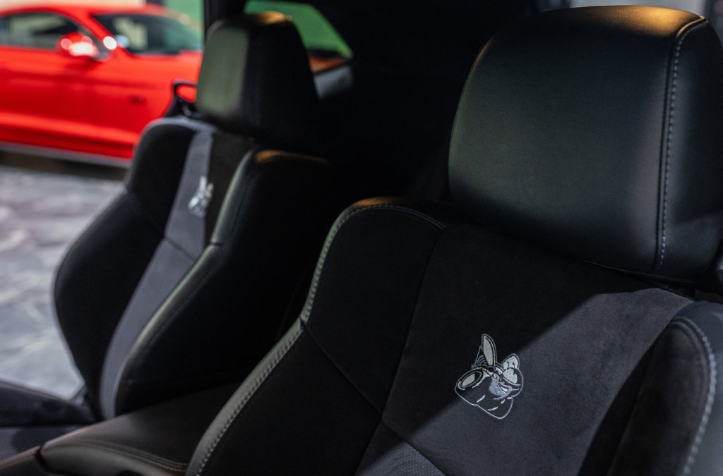 Dodge Challenger RT Orange Wide Interieur 16