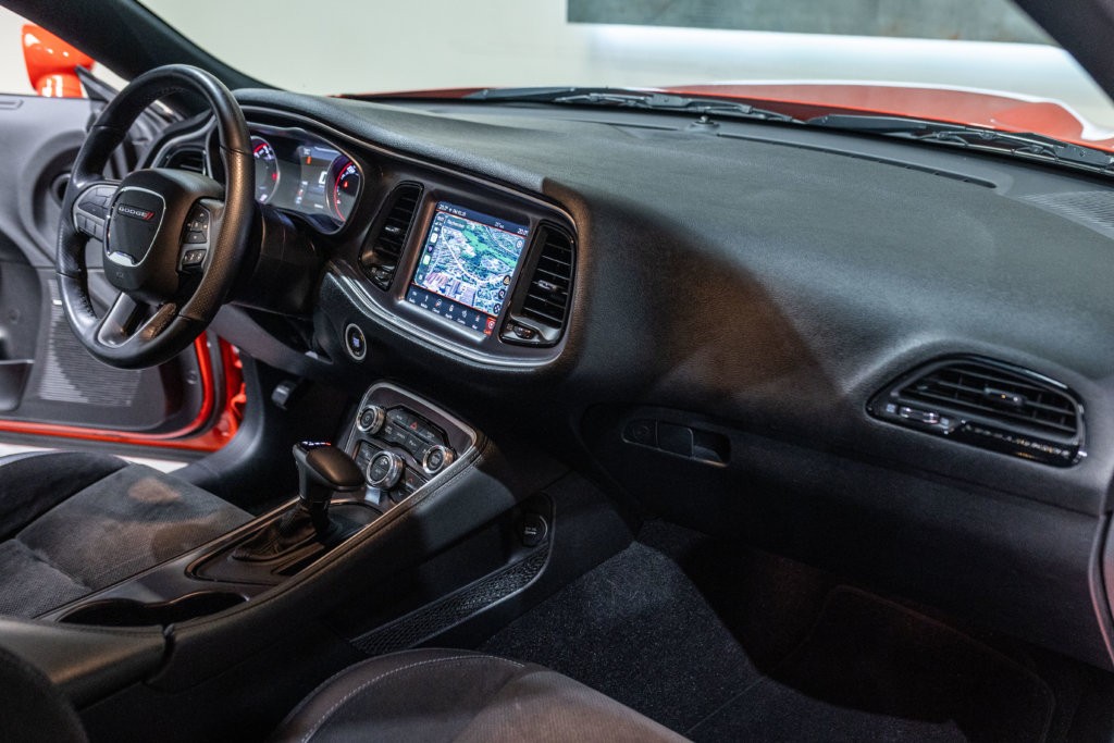 Dodge Challenger RT Orange Wide Interieur 21