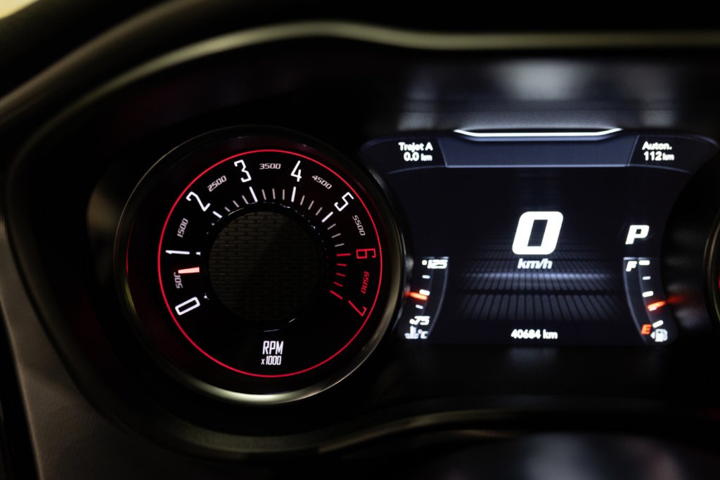 Dodge Challenger RT Orange Wide Interieur 28