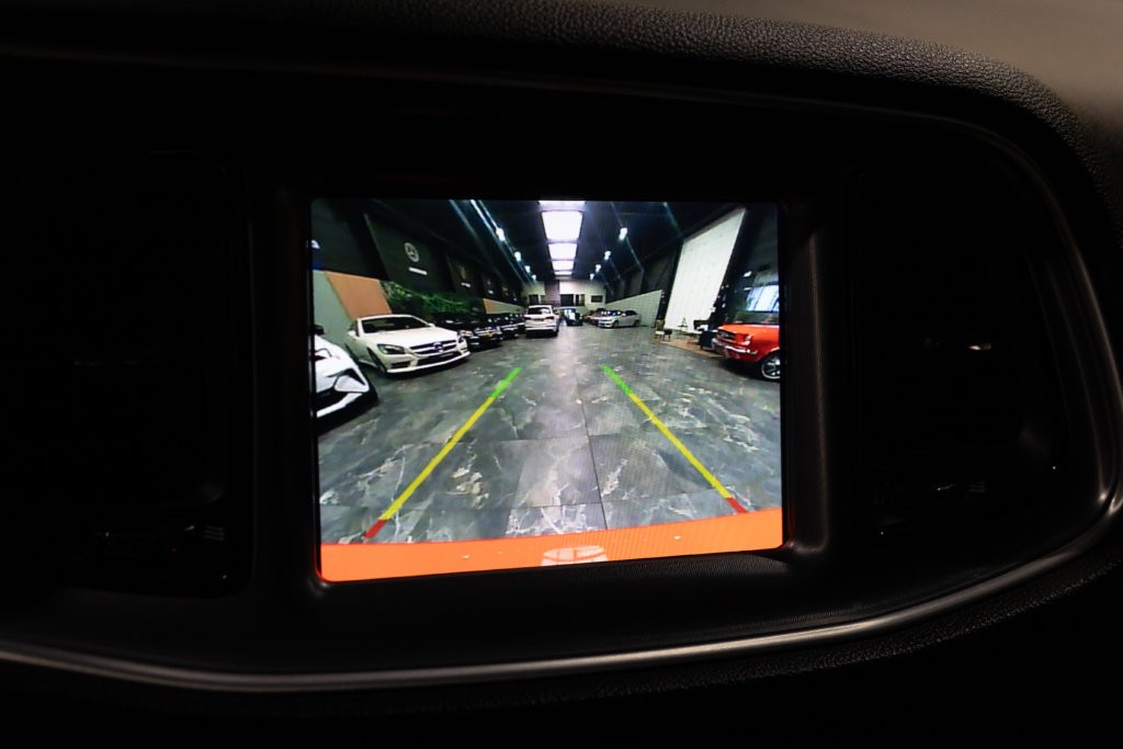 Dodge Challenger RT Orange Wide Interieur 35