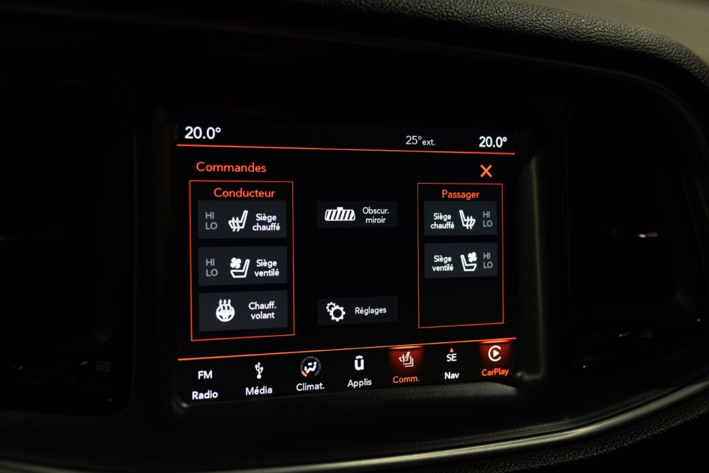 Dodge Challenger RT Orange Wide Interieur 41