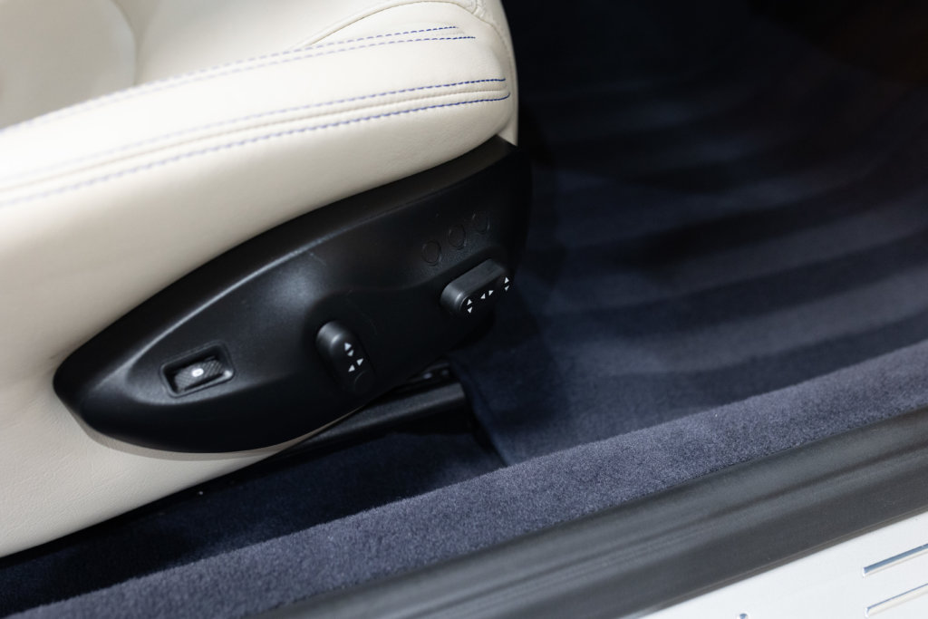 Maserati GranSport Blanche Interieur 12
