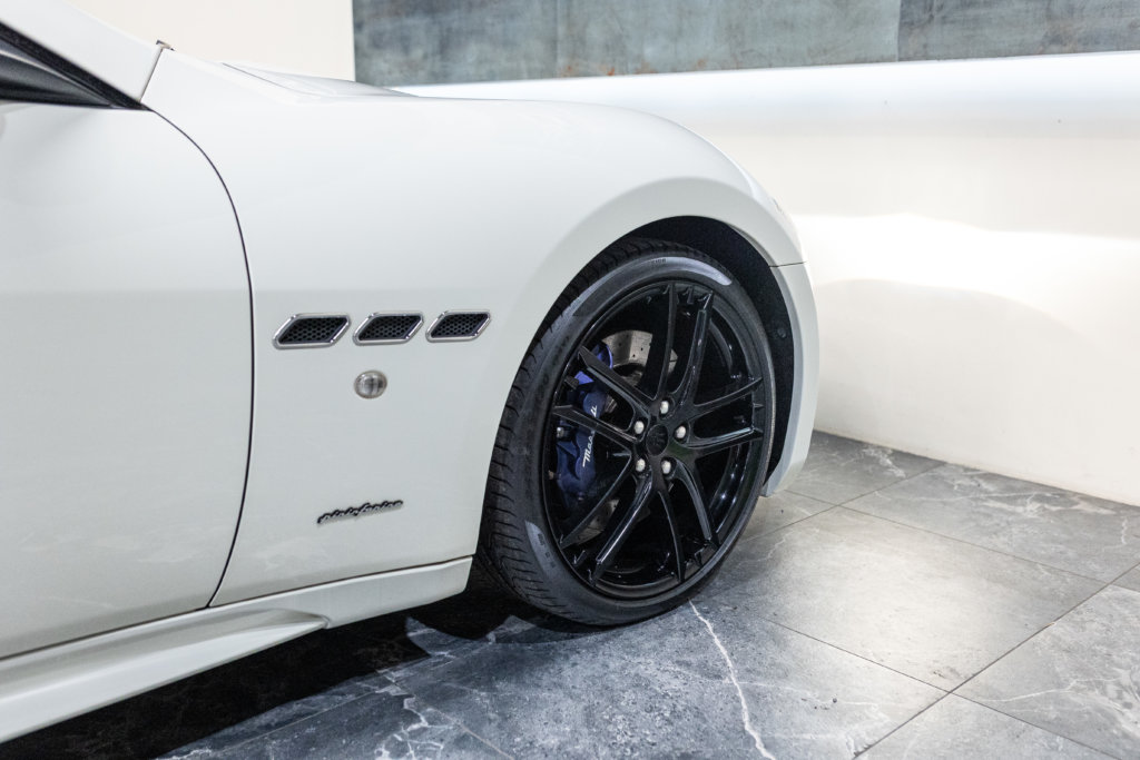 Maserati GranSport Blanche Interieur 15