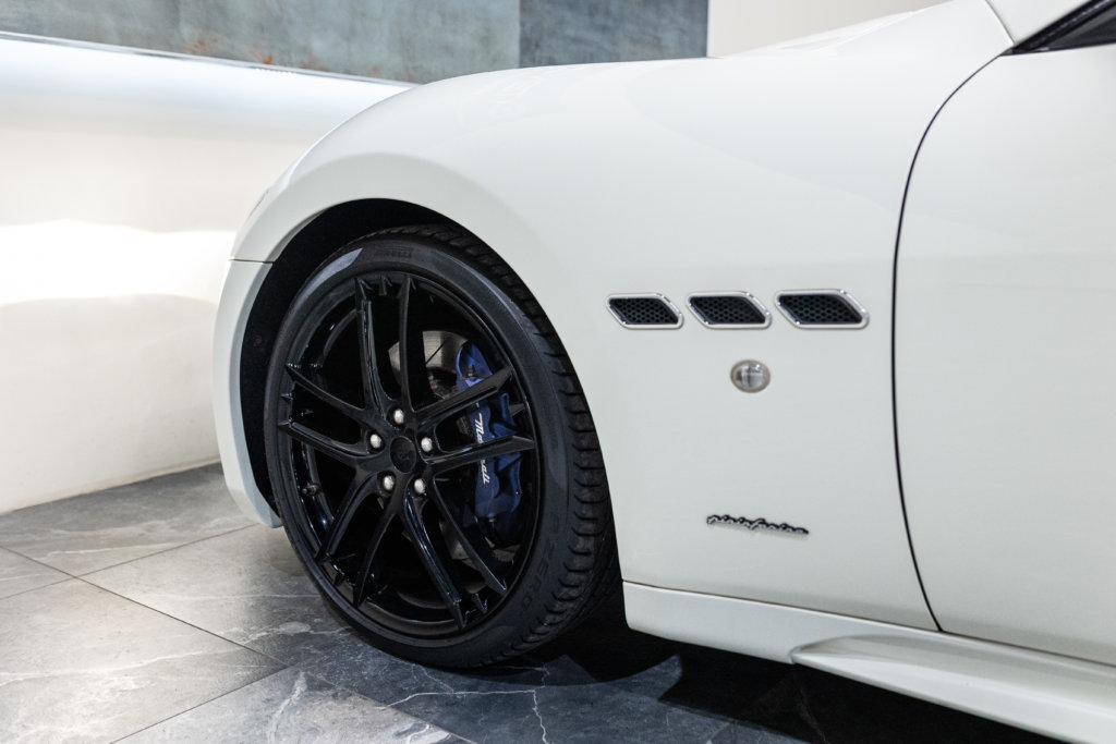 Maserati GranSport Blanche Interieur 17
