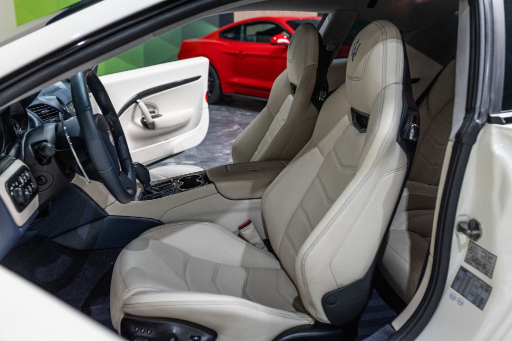 Maserati GranSport Blanche Interieur 19