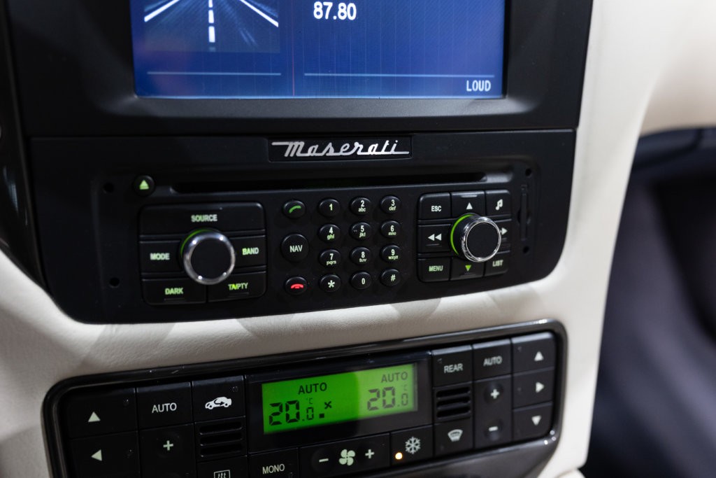 Maserati GranSport Blanche Interieur 32