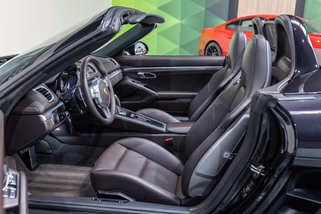 Porsche Boxster S Capote Brun Interieur