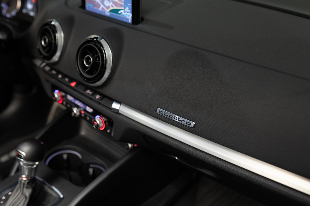 S3 Cab Gris Daytona Interieur 12