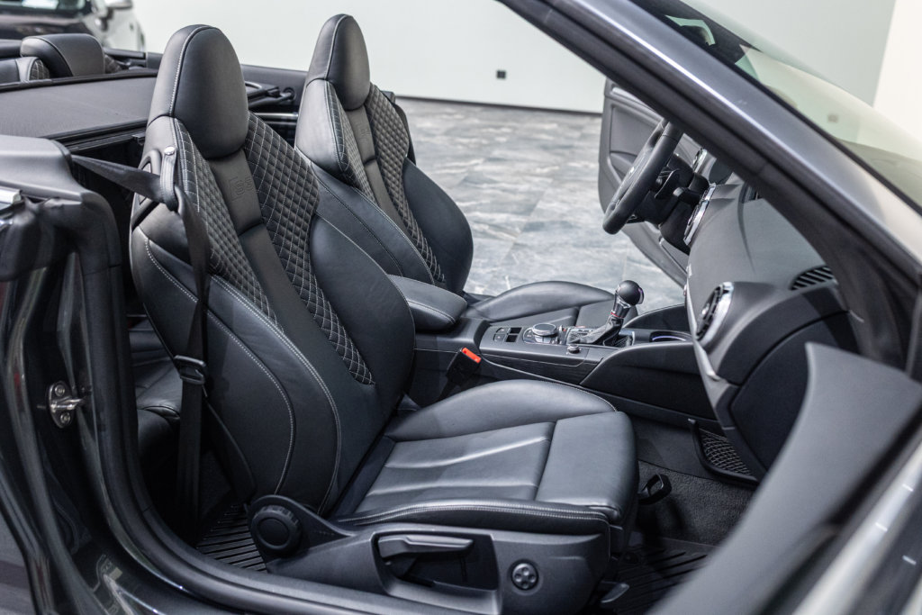 S3 Cab Gris Daytona Interieur 21
