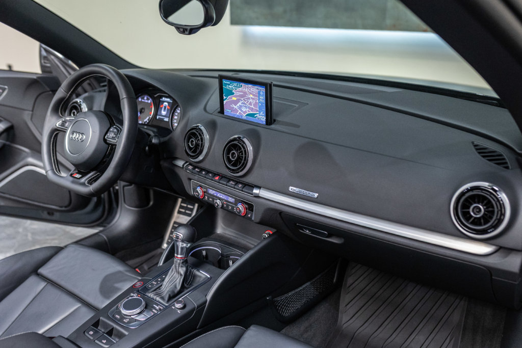 S3 Cab Gris Daytona Interieur 22