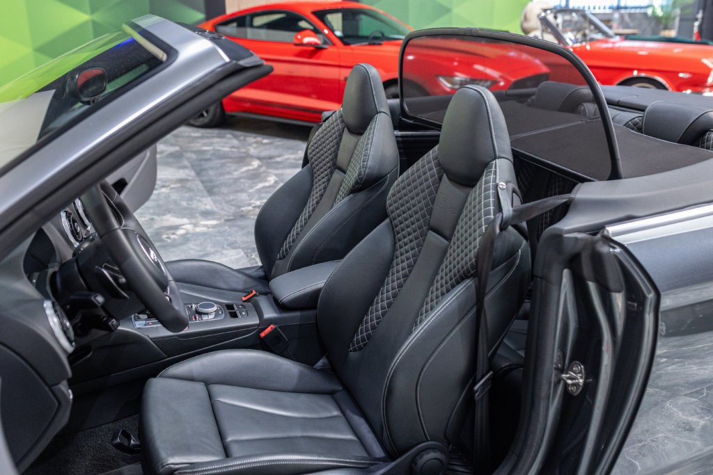 S3 Cab Gris Daytona Interieur 24