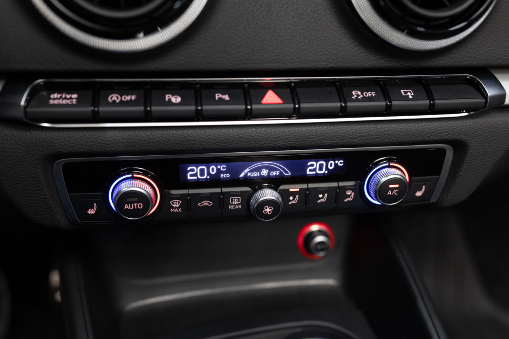 S3 Cab Gris Daytona Interieur 36
