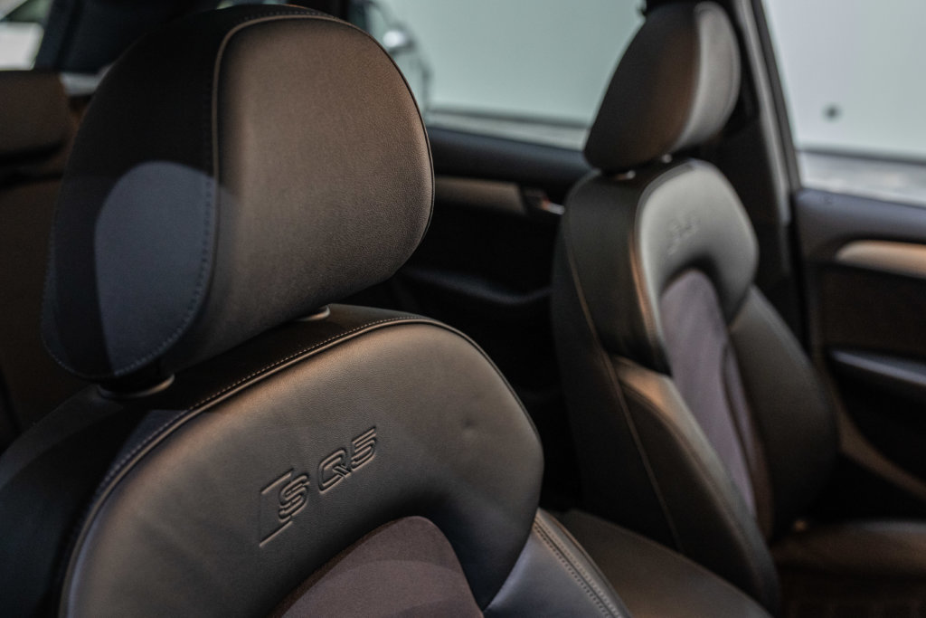 SQ5 Noir Panthere Interieur 16