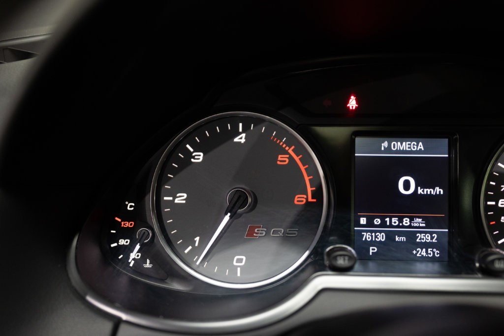 SQ5 Noir Panthere Interieur 36