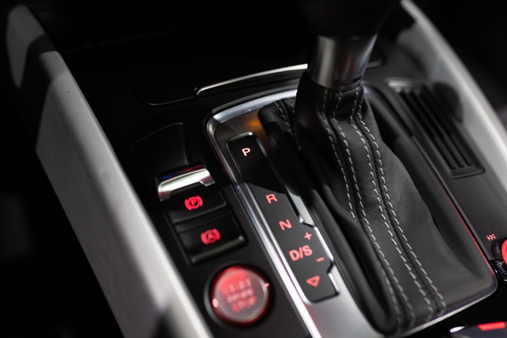 SQ5 Noir Panthere Interieur 46