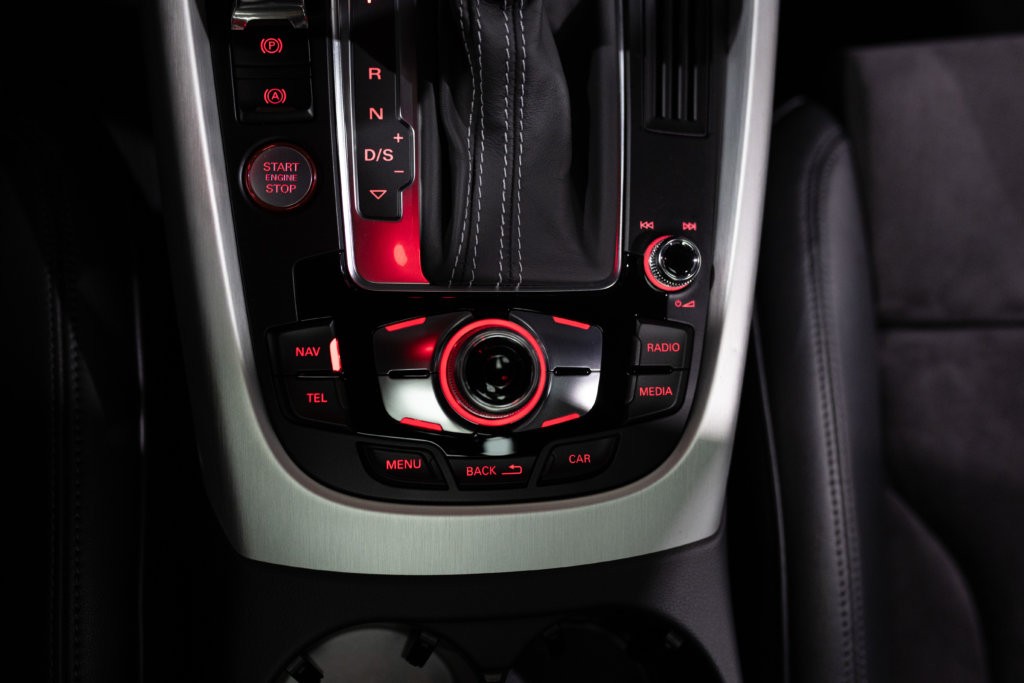 SQ5 Noir Panthere Interieur 51