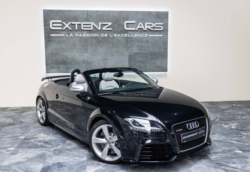 TT RS CAB Noir 3-4 av d