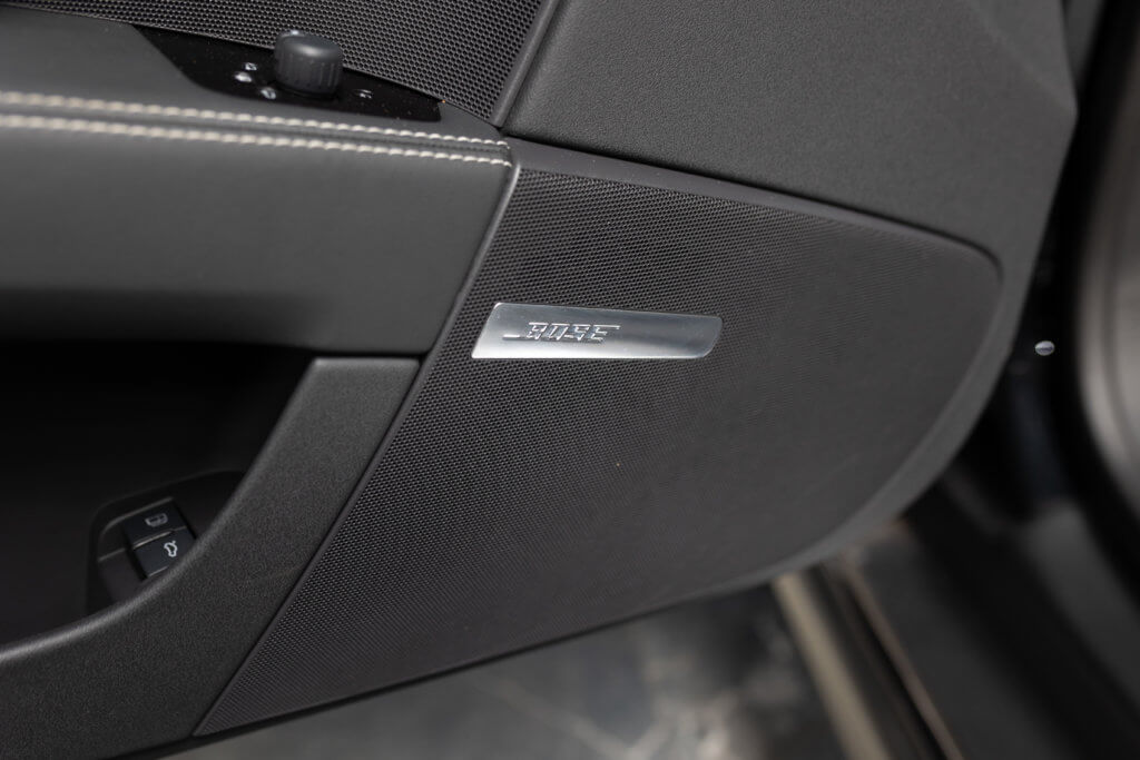 TT RS CAB Noir Interieur 7