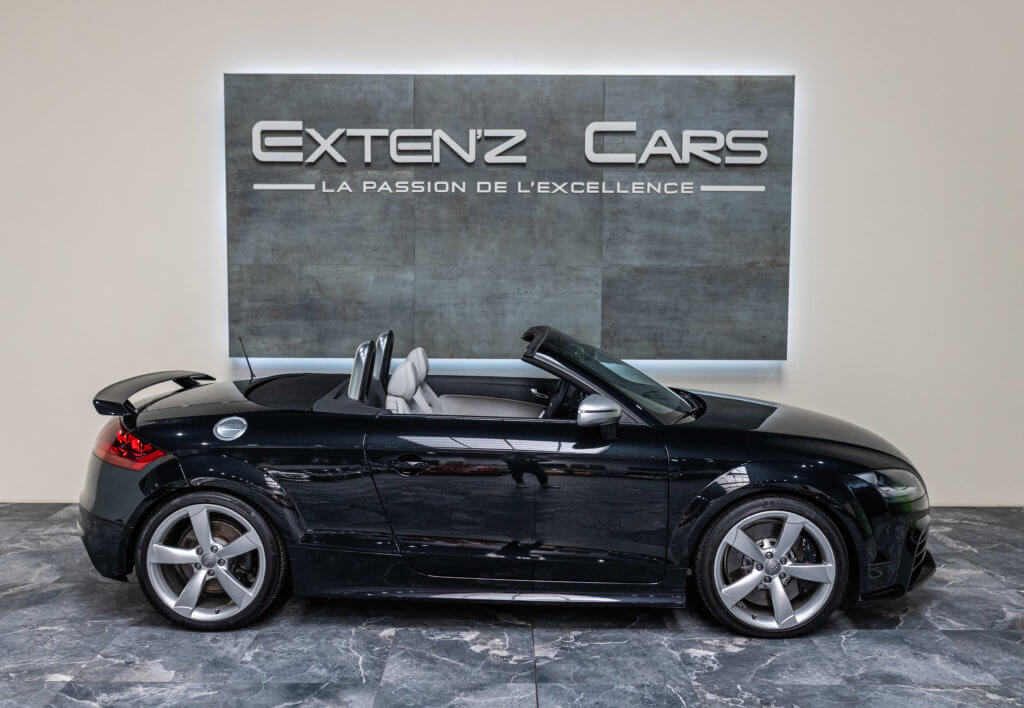 TT RS CAB Noir lateral decapot