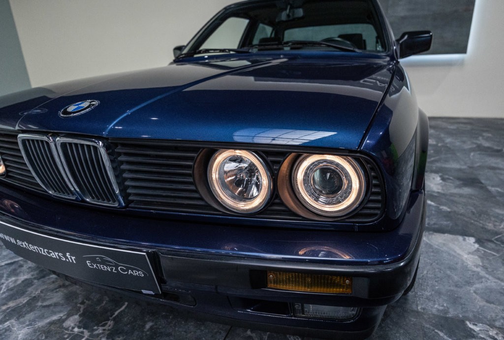 325i Bleu E30 Angel