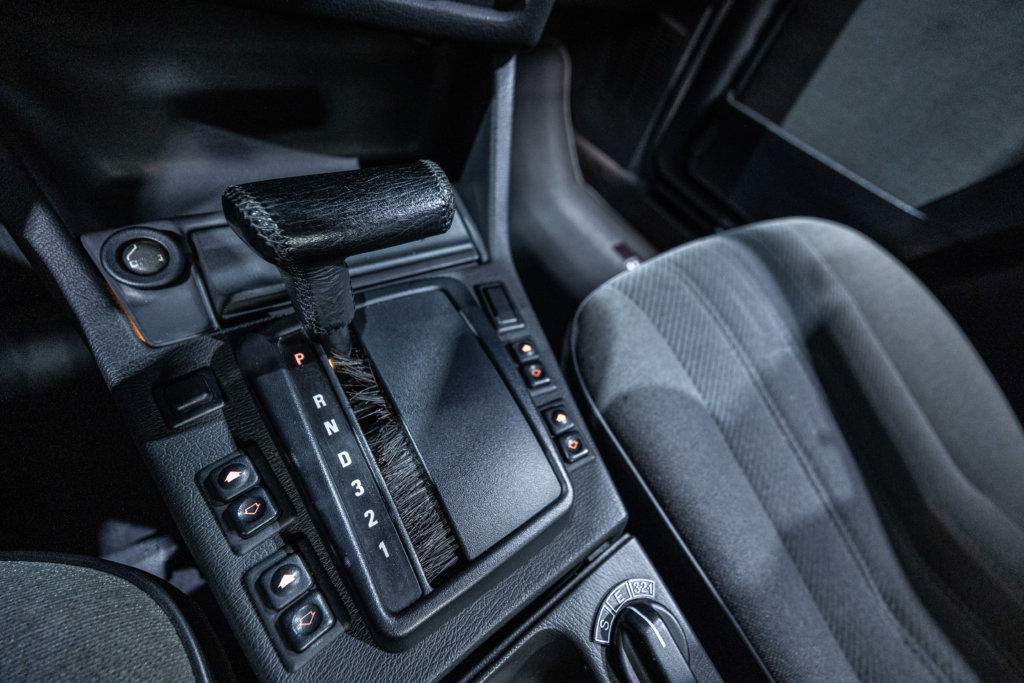 325i Bleu E30 Interieur 19
