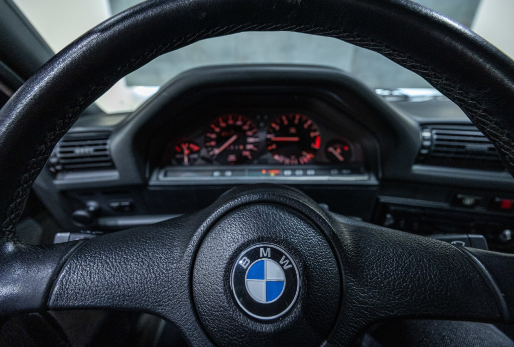 325i Bleu E30 Interieur 27