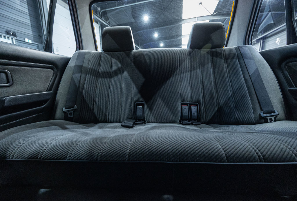 325i Bleu E30 Interieur 30